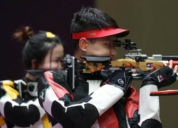 九游娱乐入口-顶住重压后程发力 杨倩杨皓然力挫美国组合再添金