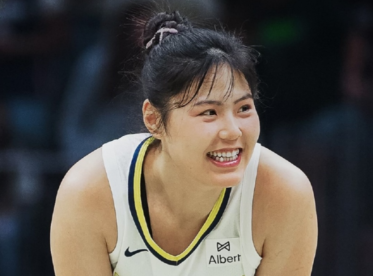 九游娱乐赞助不莱梅-WNBA：李月汝仅4分钟3+1 飞翼险胜狂热揭幕战均破百历史首次